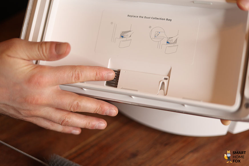 The cleaning tool of the Dreame L10s Ultra can be seen.